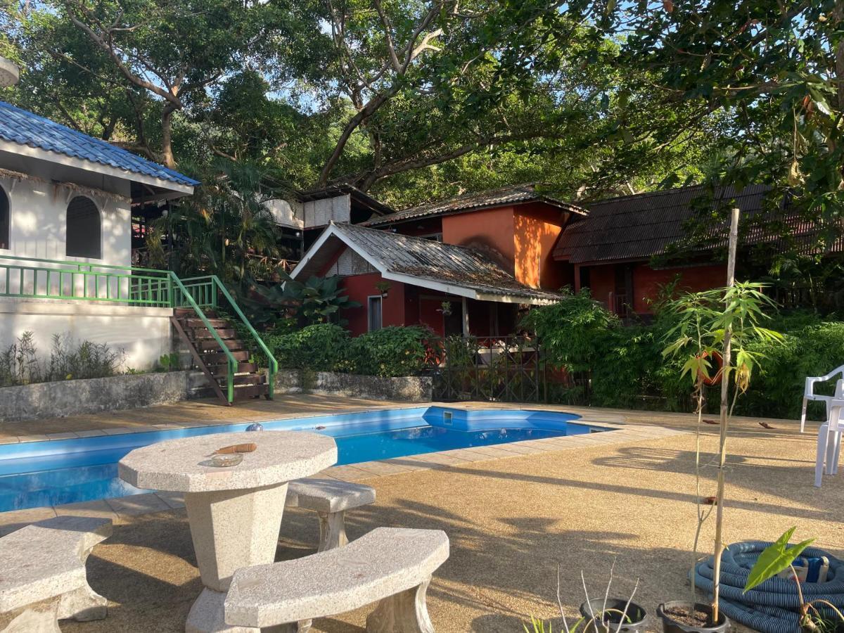 Lonely Beach Pool Resort Koh Chang Buitenkant foto